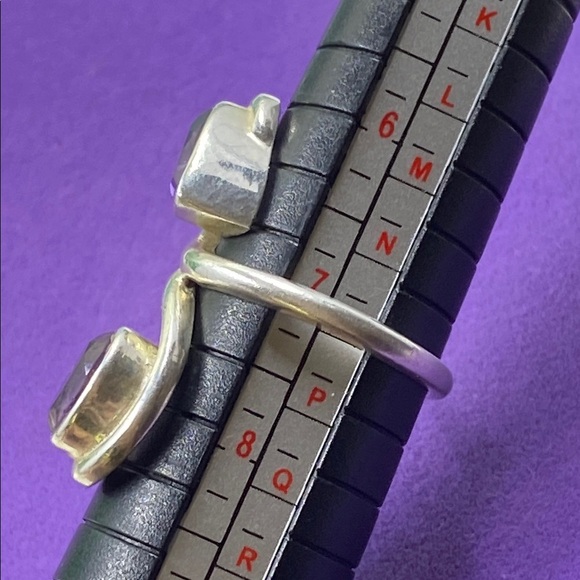 💛 Handmade Sterling Silver Amethyst Tear Drop Swirl Ring - Picture 5 of 6